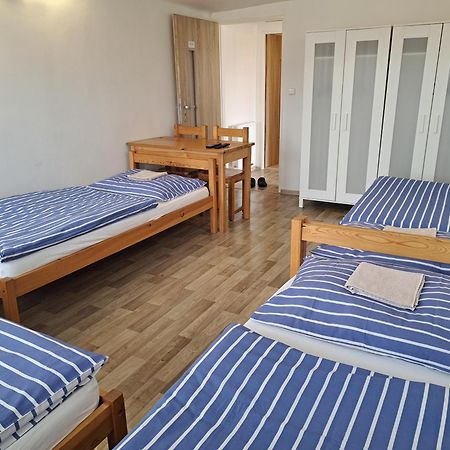 Apartman Plasy Εξωτερικό φωτογραφία
