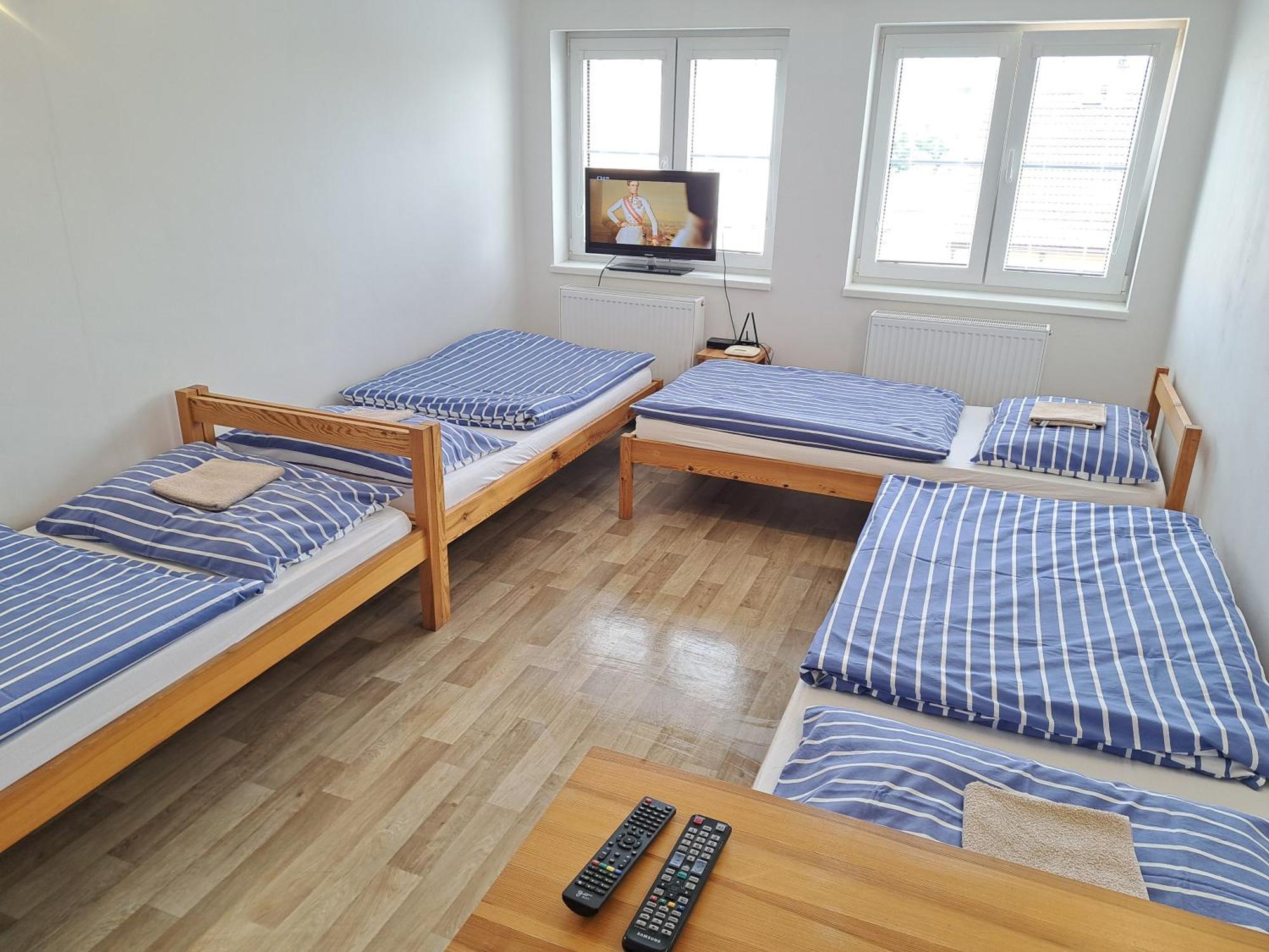 Apartman Plasy Εξωτερικό φωτογραφία